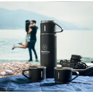 Double wall bottle and cup set