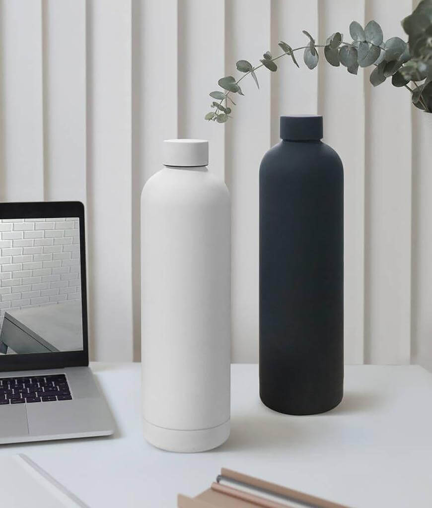 Soft Touch Insulated Water Bottle - 1000ml - Black