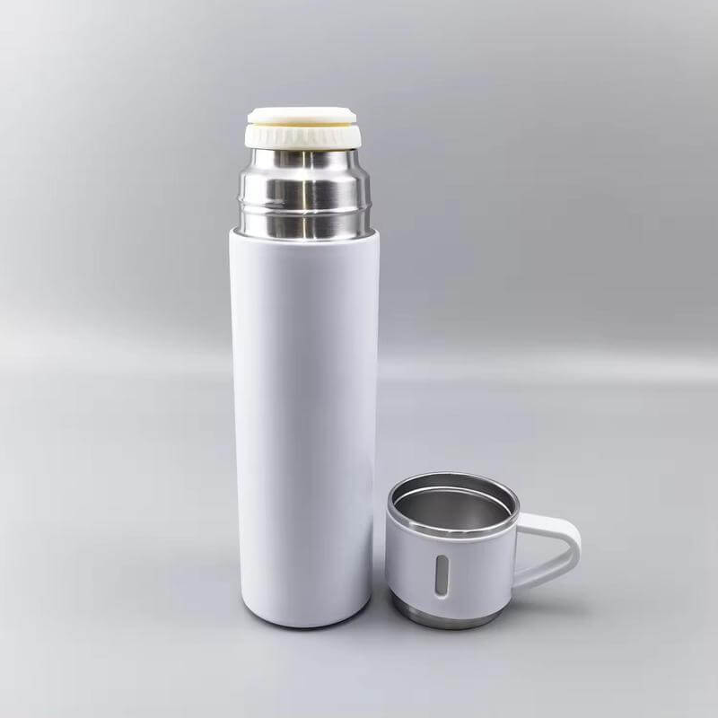 Giftology Family Set of Vacuum Flask & Two Cups - White
