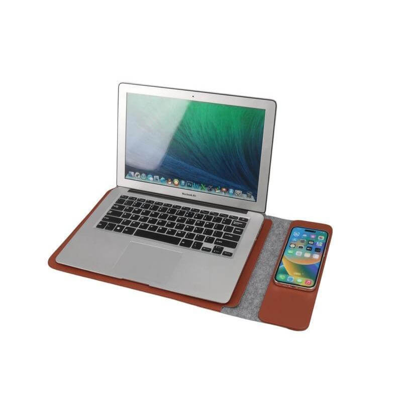 Giftology 14" Felt Laptop Sleeve With 15W Magnetic Charger - Tan