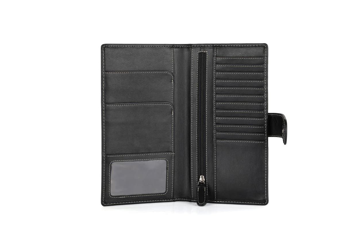 eco-neutral® Cactus Leather Travel Wallet